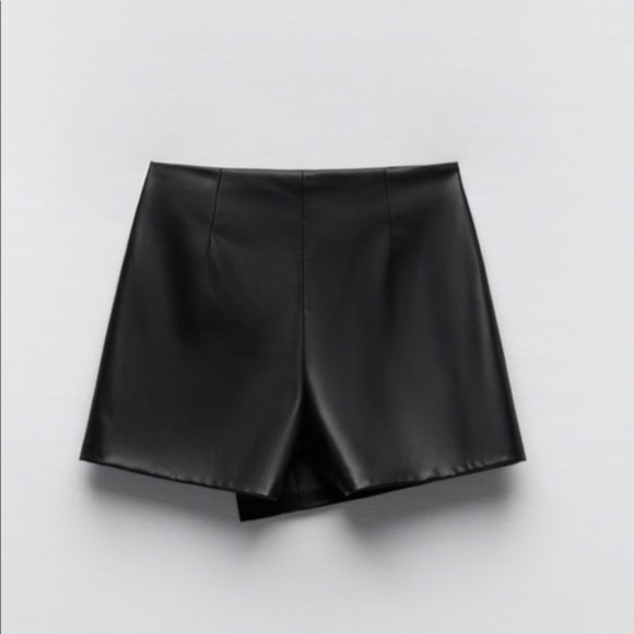 NWT Zara black faux leather skort - Picture 2 of 7